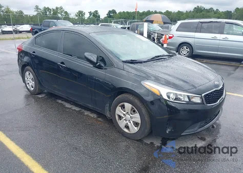 2017 Kia Forte Lx z USA, uszkodzony, nr VIN 3KPFL4A70HE143523